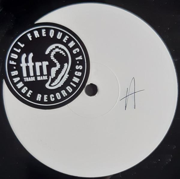 Y Traxx - Mystery Land
